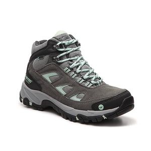 NWOT Logan Hiking Boot Women’s